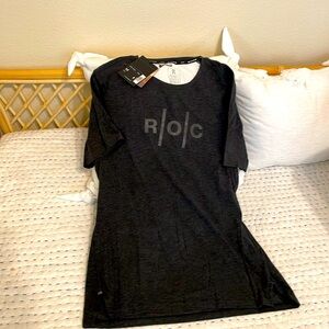 On-running Running Shirt. NWT. Mens Medium